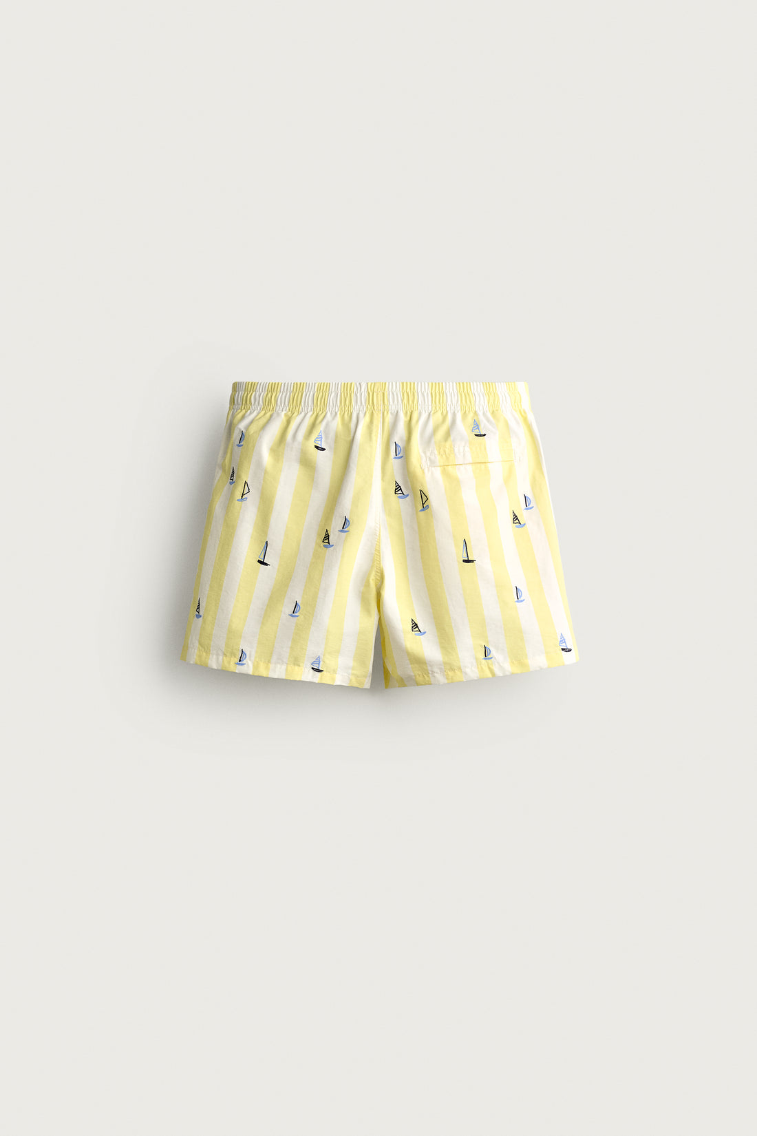 MAILLOT DE BAIN MI-LONG À RAYURES ET BRODERIE BATEAUX