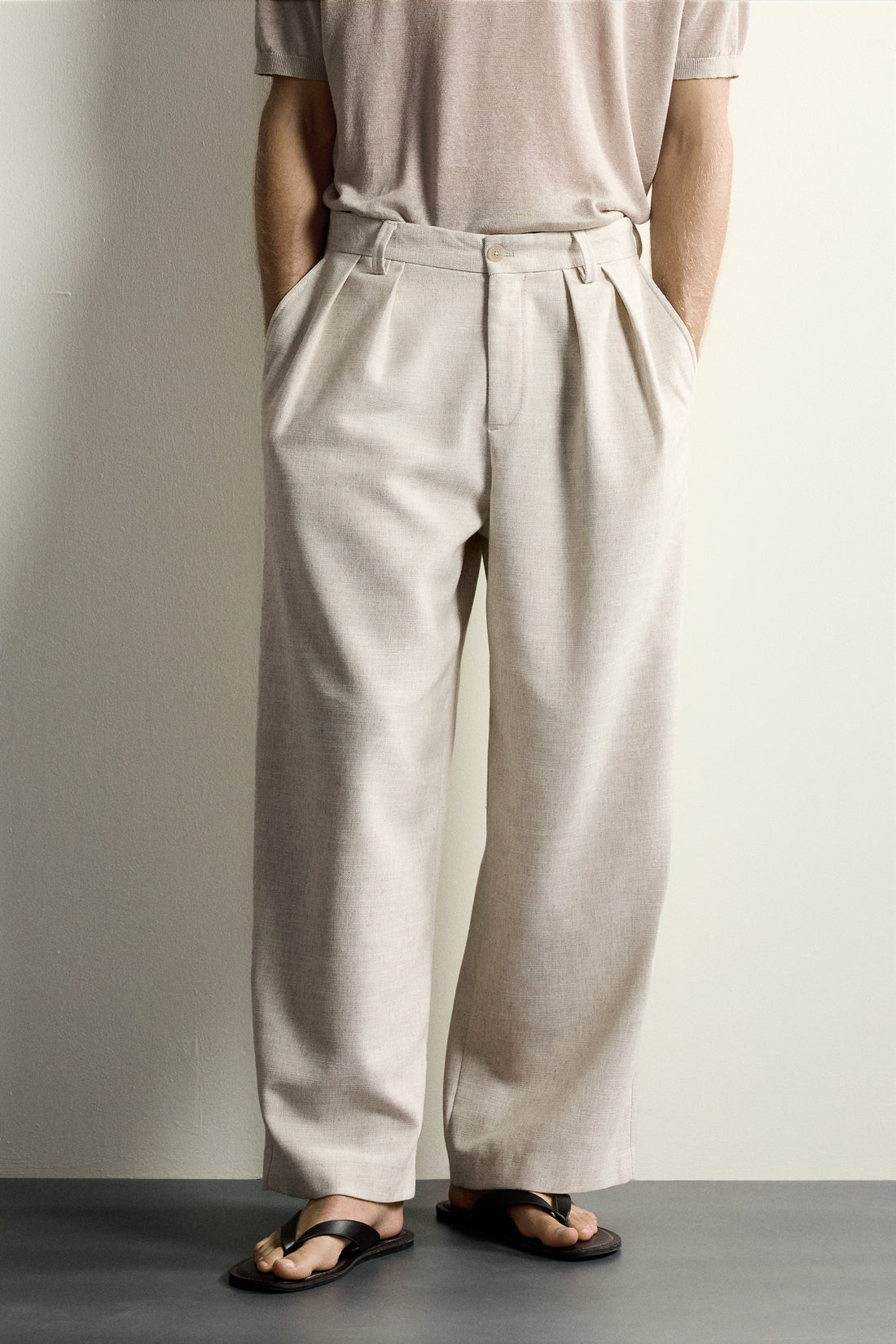 PANTALON DÉCONTRACTÉ STRUCTURE PLIS
