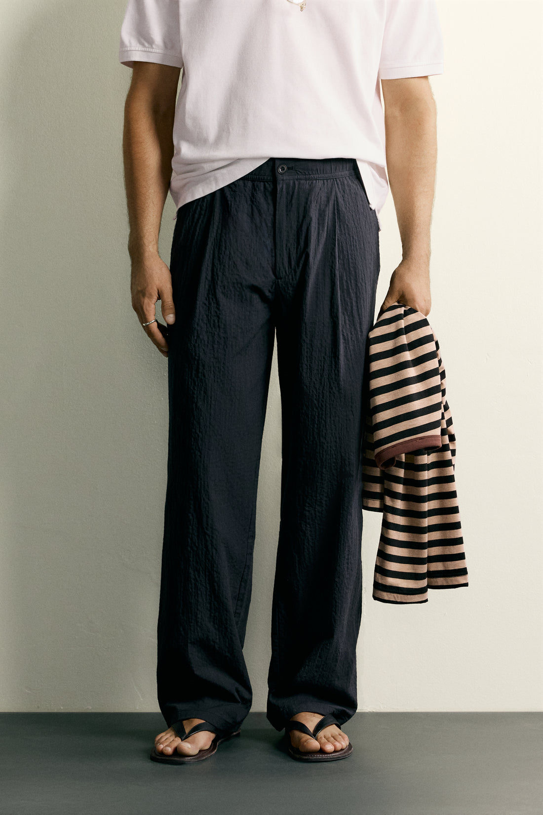 PANTALON STRAIGHT FIT SEERSUCKER