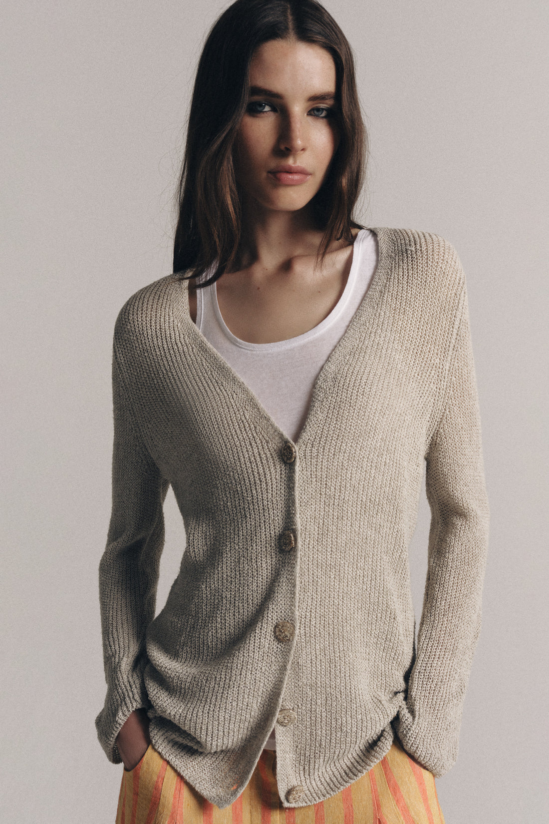 GILET EN MAILLE À COL EN V
