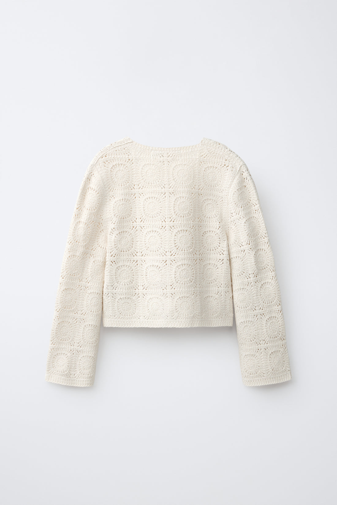 GILET EN MAILLE CROCHET À FLEURS