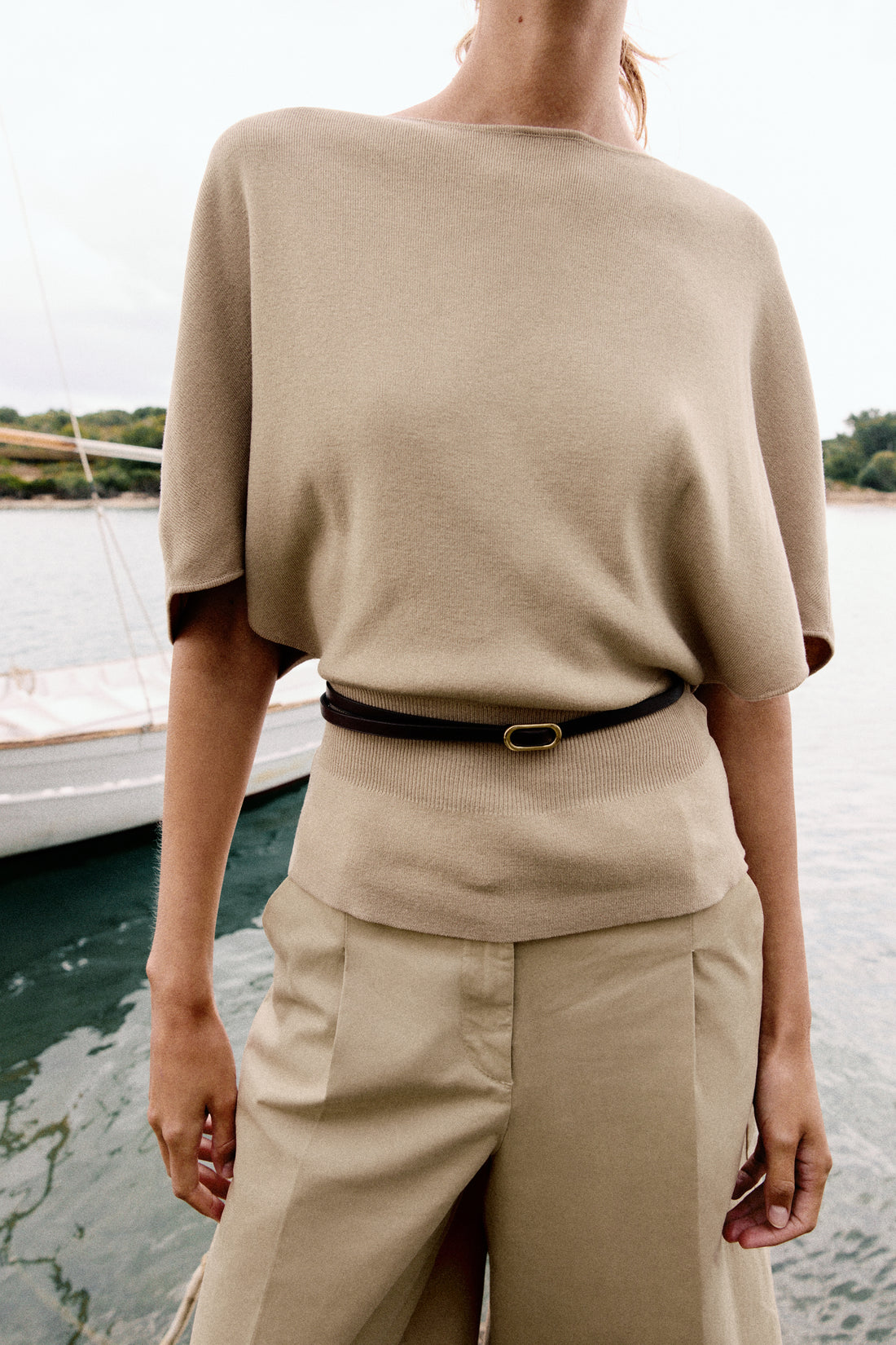 TOP EN MAILLE À CEINTURE