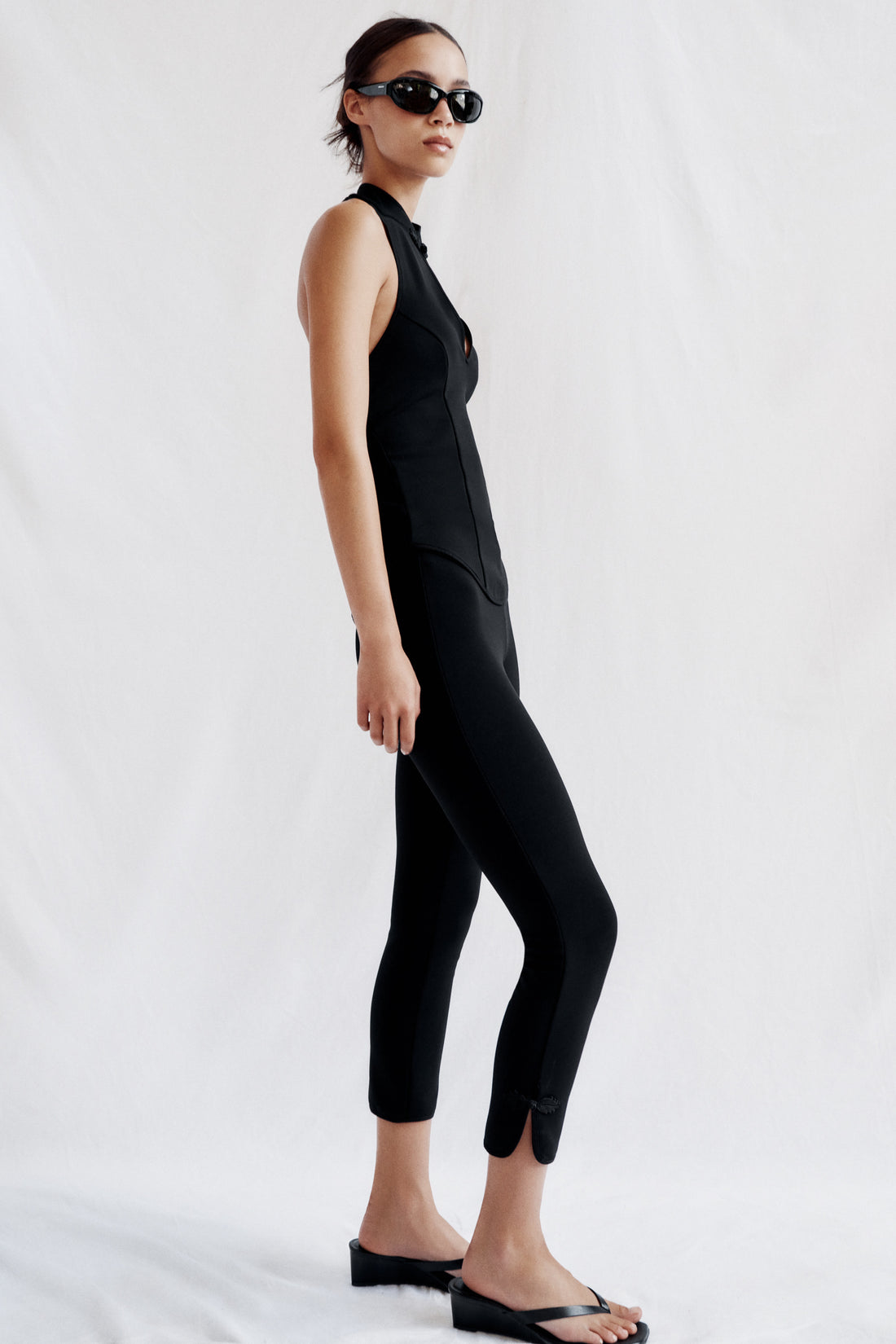 ENSEMBLE TOP ET PANTALON CAPRI À ALAMARES