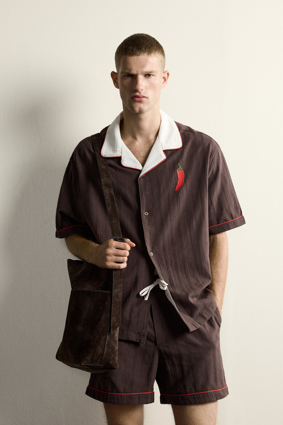 CHEMISE RELAXED FIT À BRODERIE PIMENT