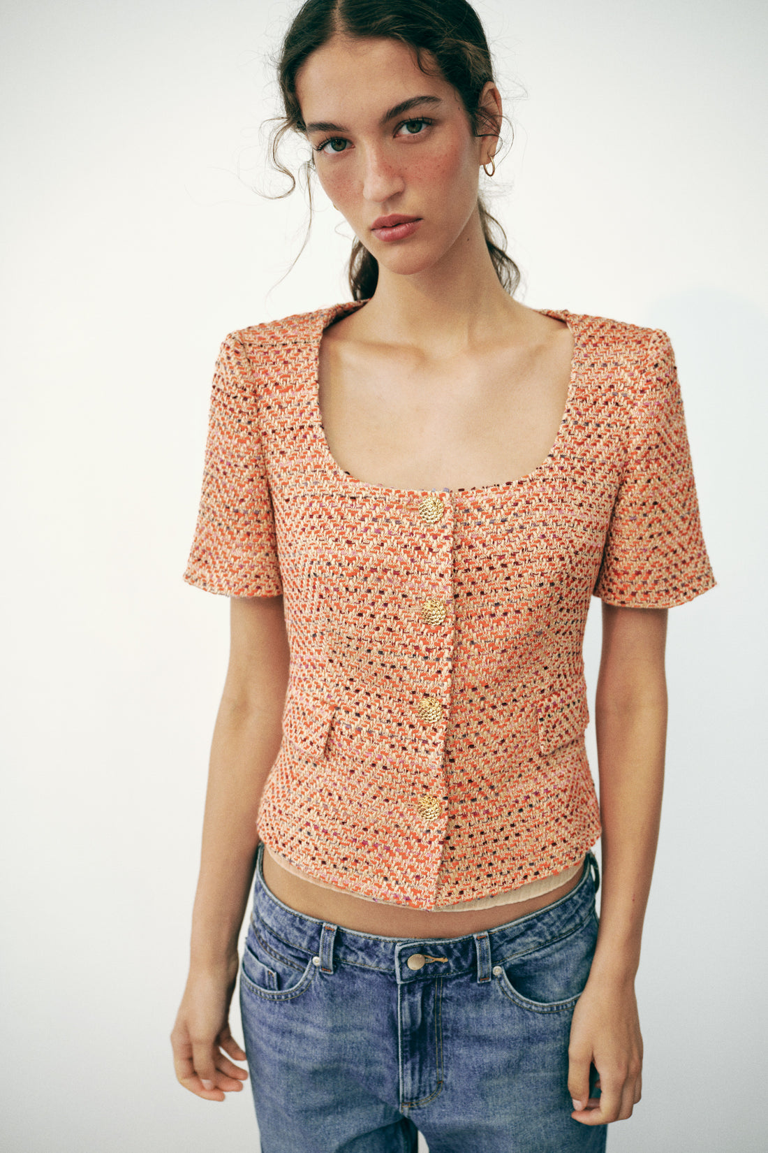 VESTE MANCHES COURTES À DÉCOLLETÉ ARRONDI