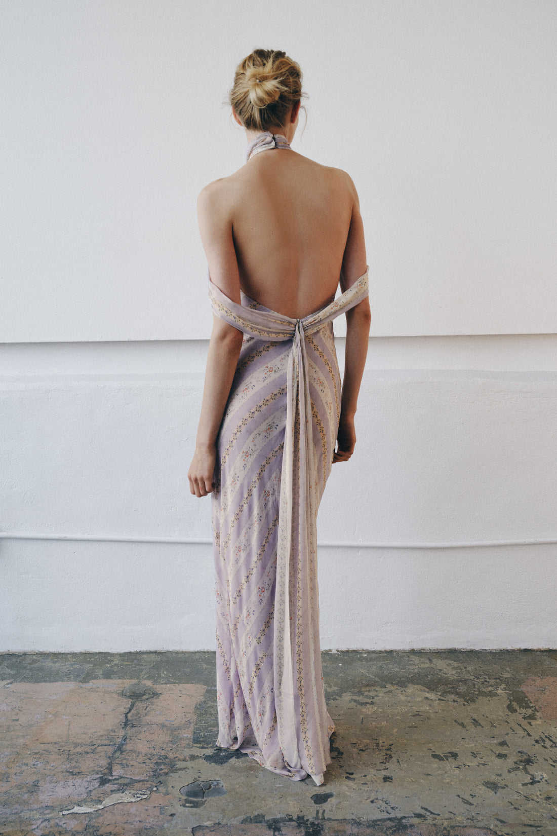 ROBE HALTER À IMPRIMÉ FLEURI