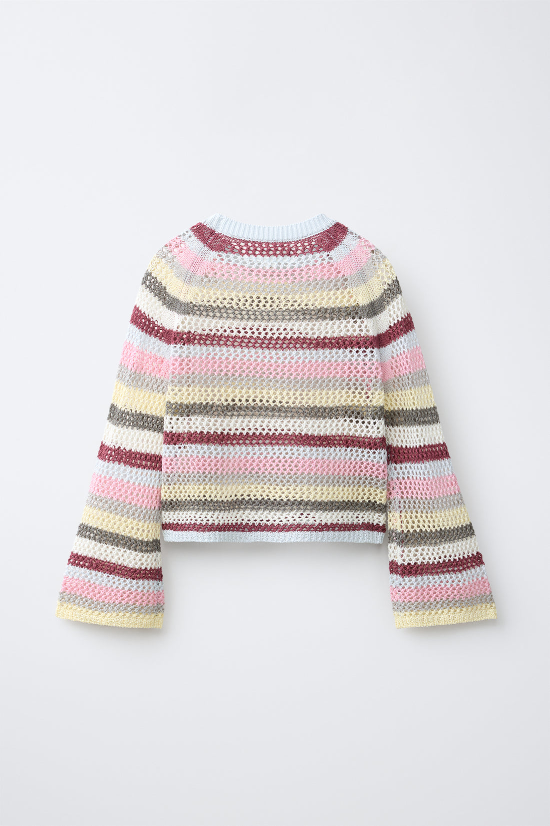 PULL EN RÉSILLE À RAYURES